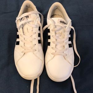 Adidas Neo tennis shoes